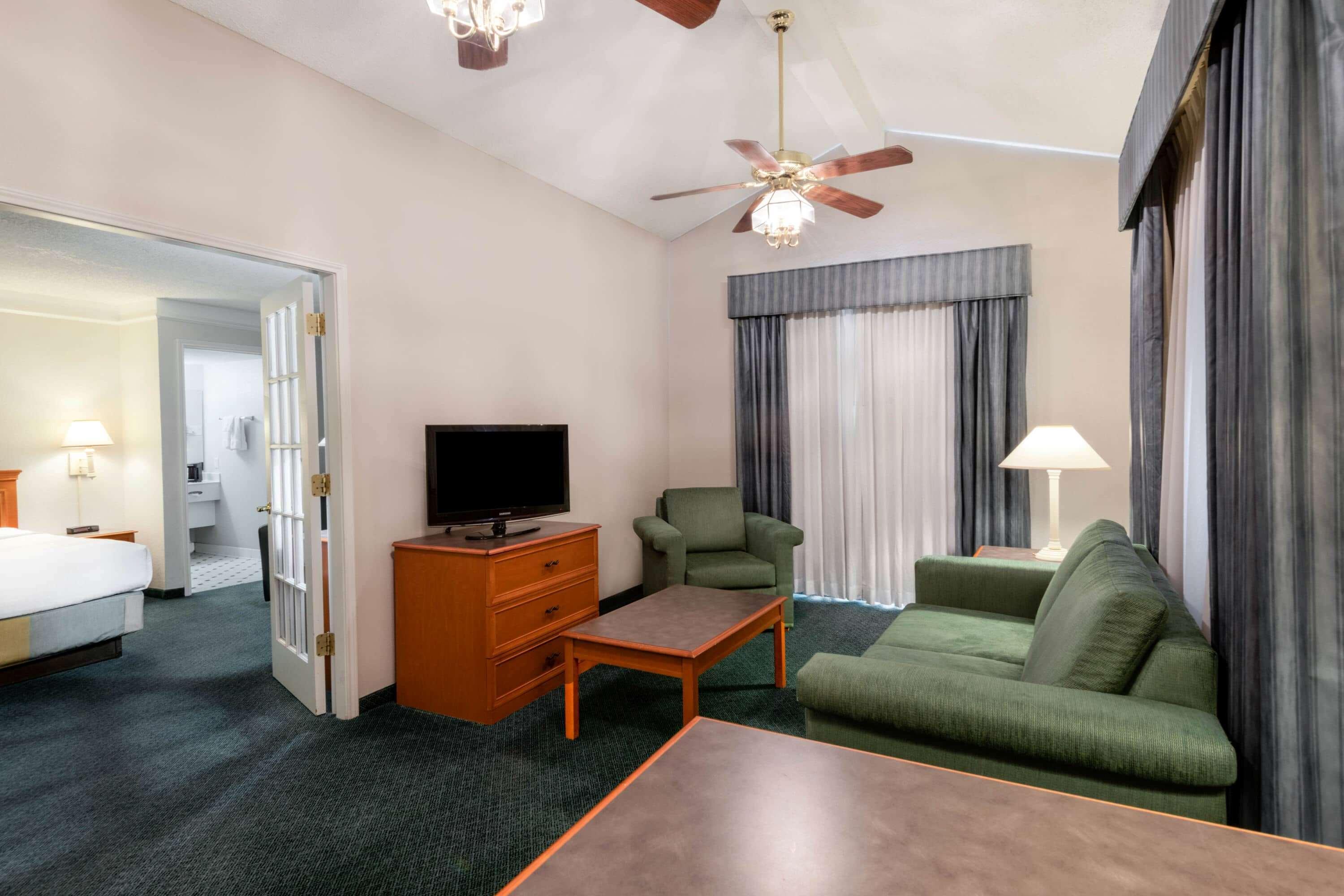 La Quinta Inn By Wyndham Farmington Exterior photo